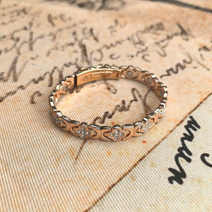 MONIQUE™ - Elegant Magnetic Copper Bangle