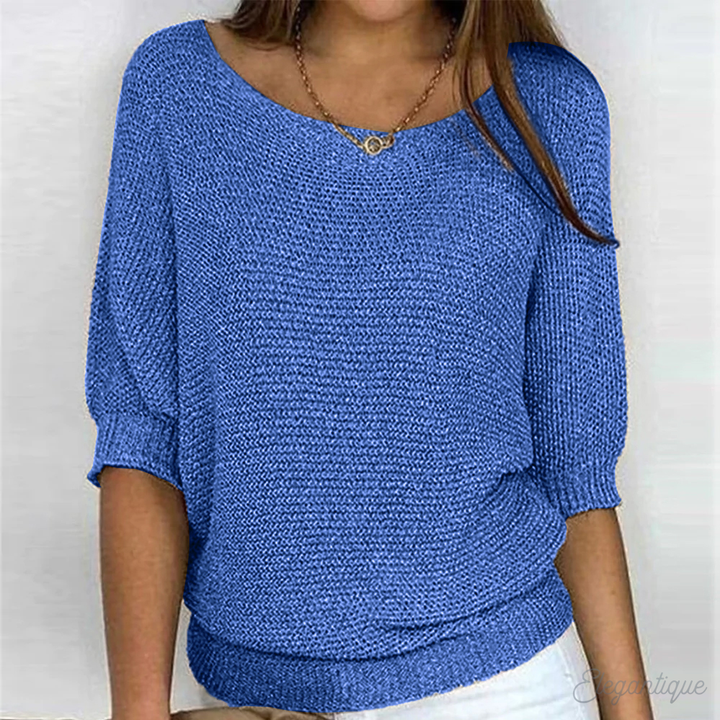 Relaxed Knit Sweater with Wide Sleeves and Round Neck