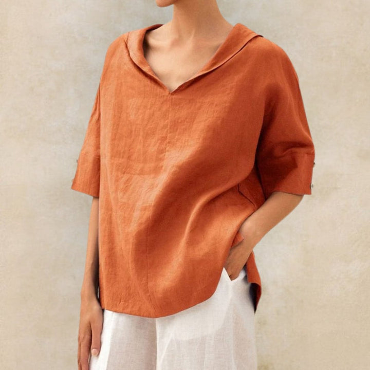 Relaxed Linen Top with V-Neckline and Short Sleeves