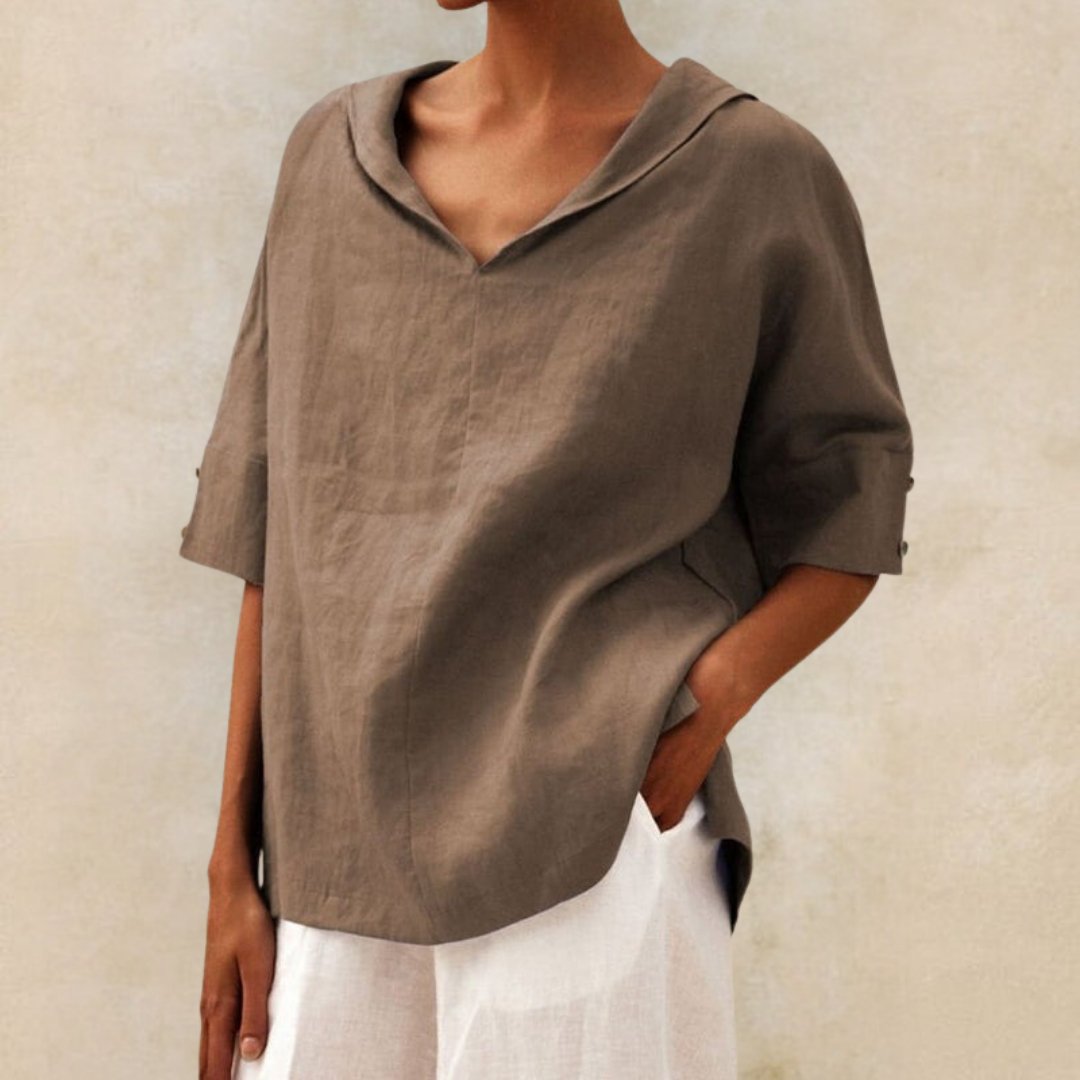 Relaxed Linen Top with V-Neckline and Short Sleeves