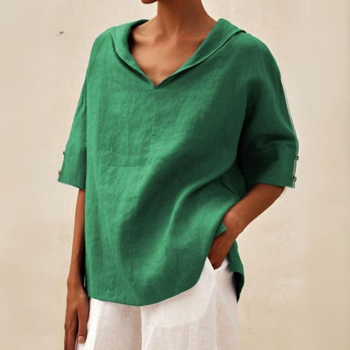 Relaxed Linen Top with V-Neckline and Short Sleeves