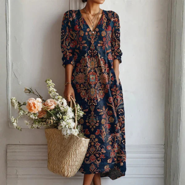Relaxed Maxi Dress with Bold Print and V-Neckline